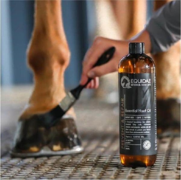 EQUIDAE Hoof Oil 500ml  - Prevent & Repair Hoof Care - Image 3