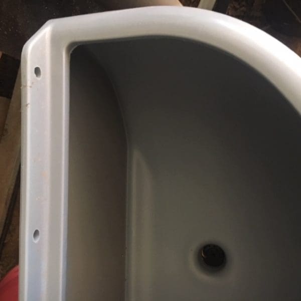 28L Poly Automatic Water Trough with Bung Plug & Float Valve - Image 7