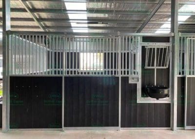 Professional designed horse stable panel with rotating feed bin