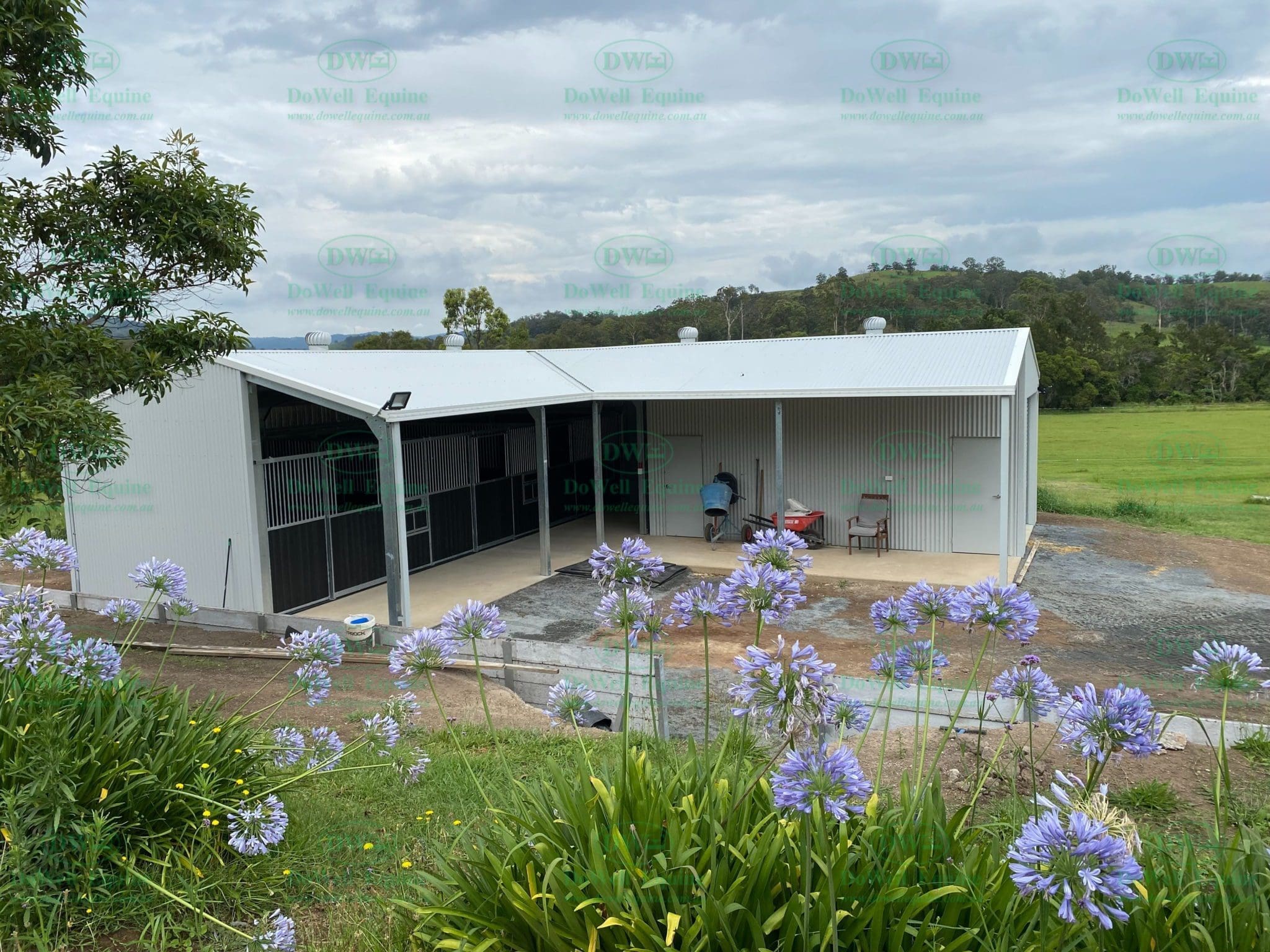 custom_stable_build_australia Bespoke stable build with tack & feed room